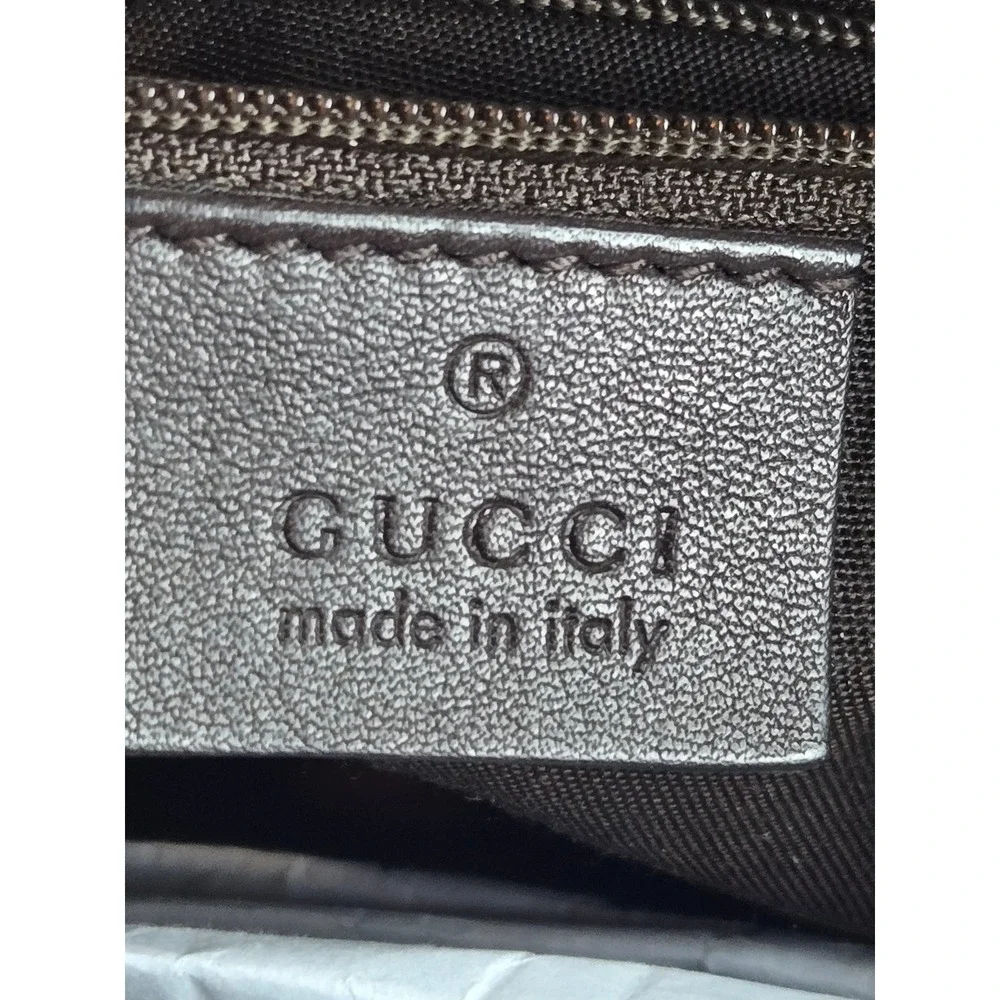 Gucci GG Supreme Canvas Messenger Bag Brown Crossbody 388924 Authentic